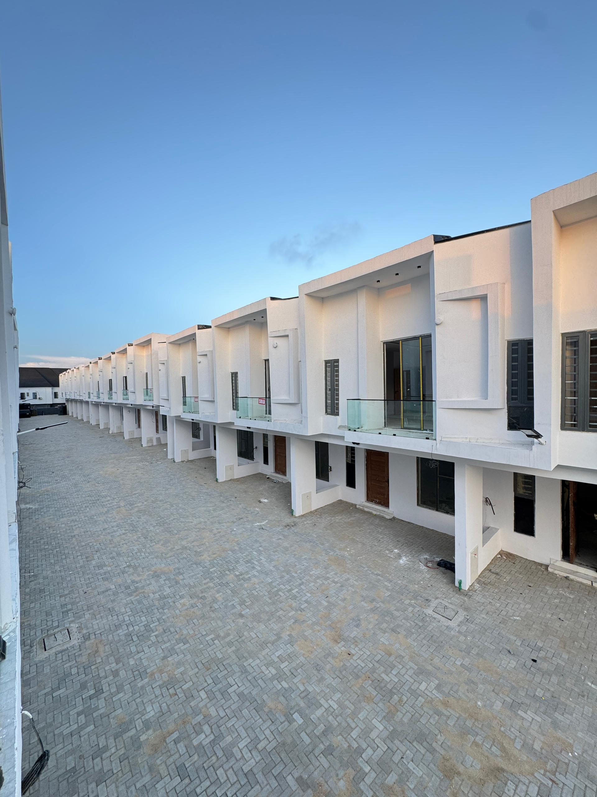 VGC EXTENSION, FULLY SERVICED 4-BEDROOM TERRACE DUPLEX.jpeg